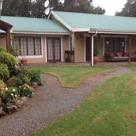 Cedar Garden Bed & Breakfast Underberg Exterior foto